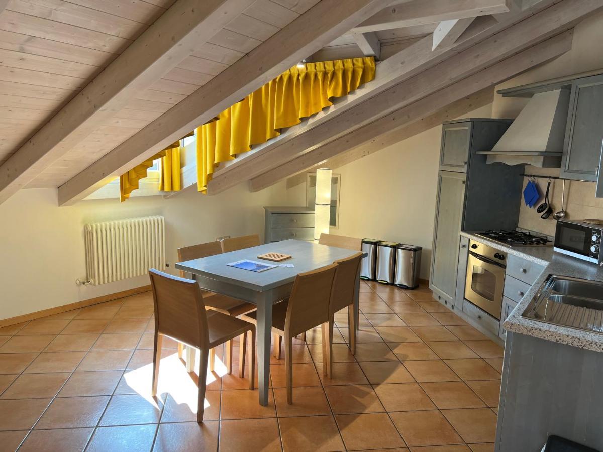 Studio Apartments Baia Azzurra 7 Torbole Sul Garda Bagian luar foto