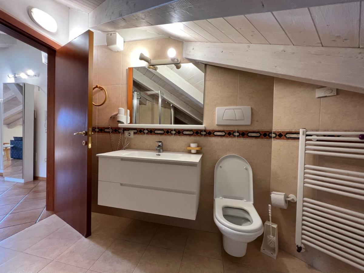 Studio Apartments Baia Azzurra 7 Torbole Sul Garda Bagian luar foto