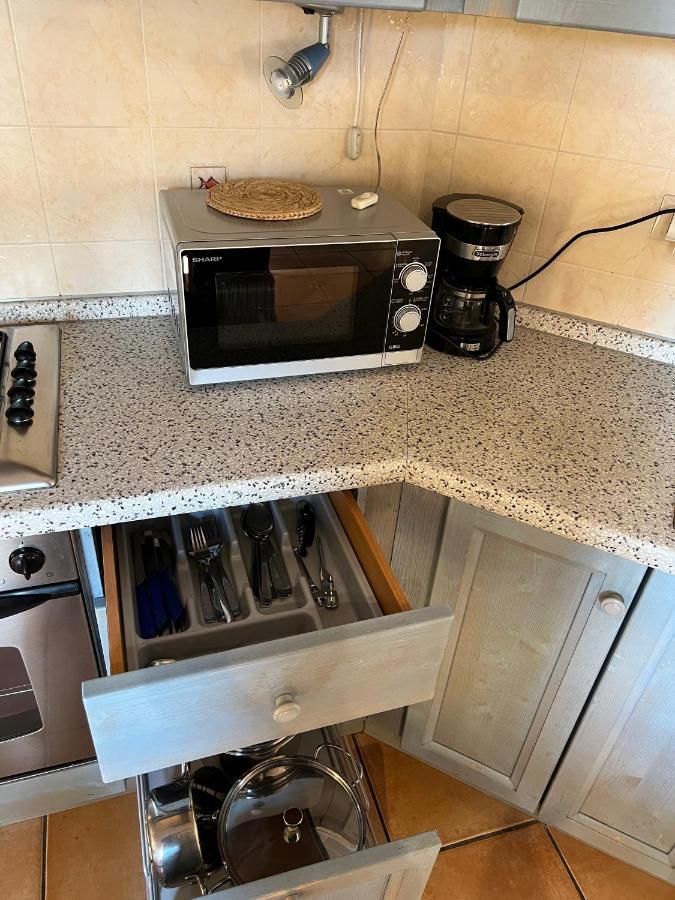 Studio Apartments Baia Azzurra 7 Torbole Sul Garda Bagian luar foto