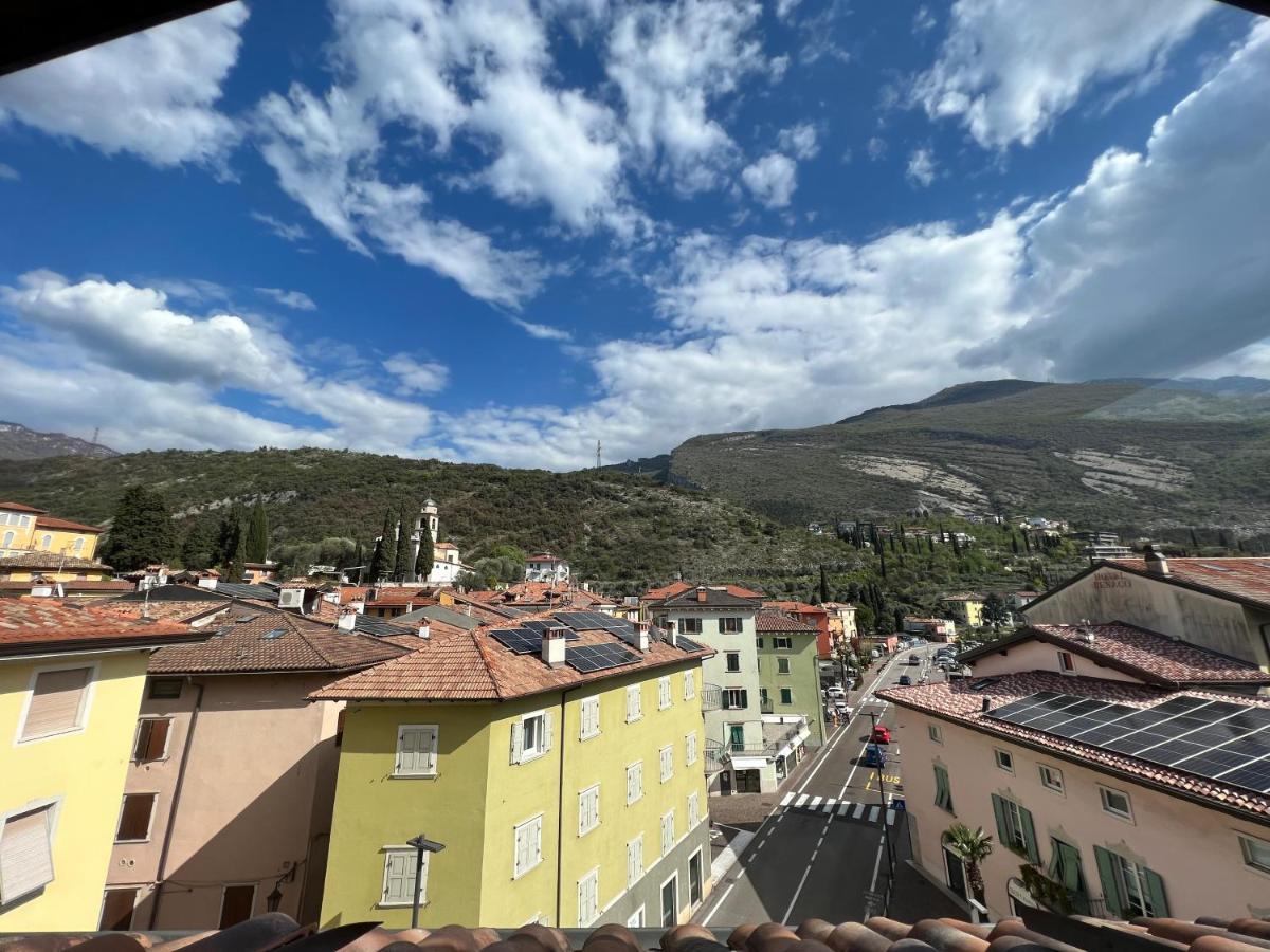 Studio Apartments Baia Azzurra 7 Torbole Sul Garda Bagian luar foto