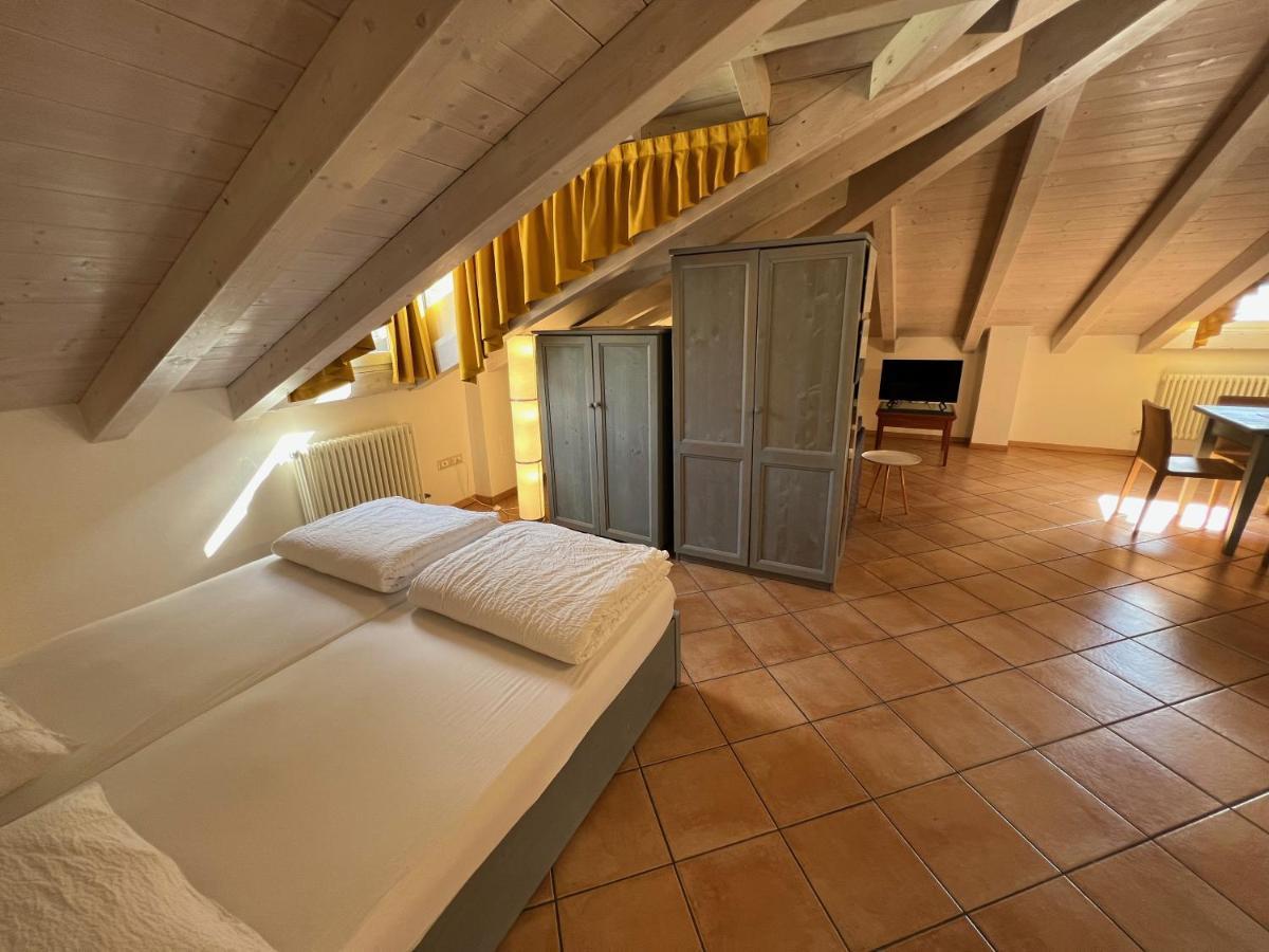 Studio Apartments Baia Azzurra 7 Torbole Sul Garda Bagian luar foto